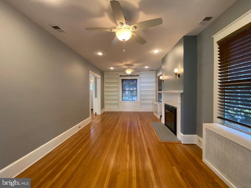 1407 North Glebe Road Arlington, VA 22207 - Photo 11 of 29 Livingroom view 2