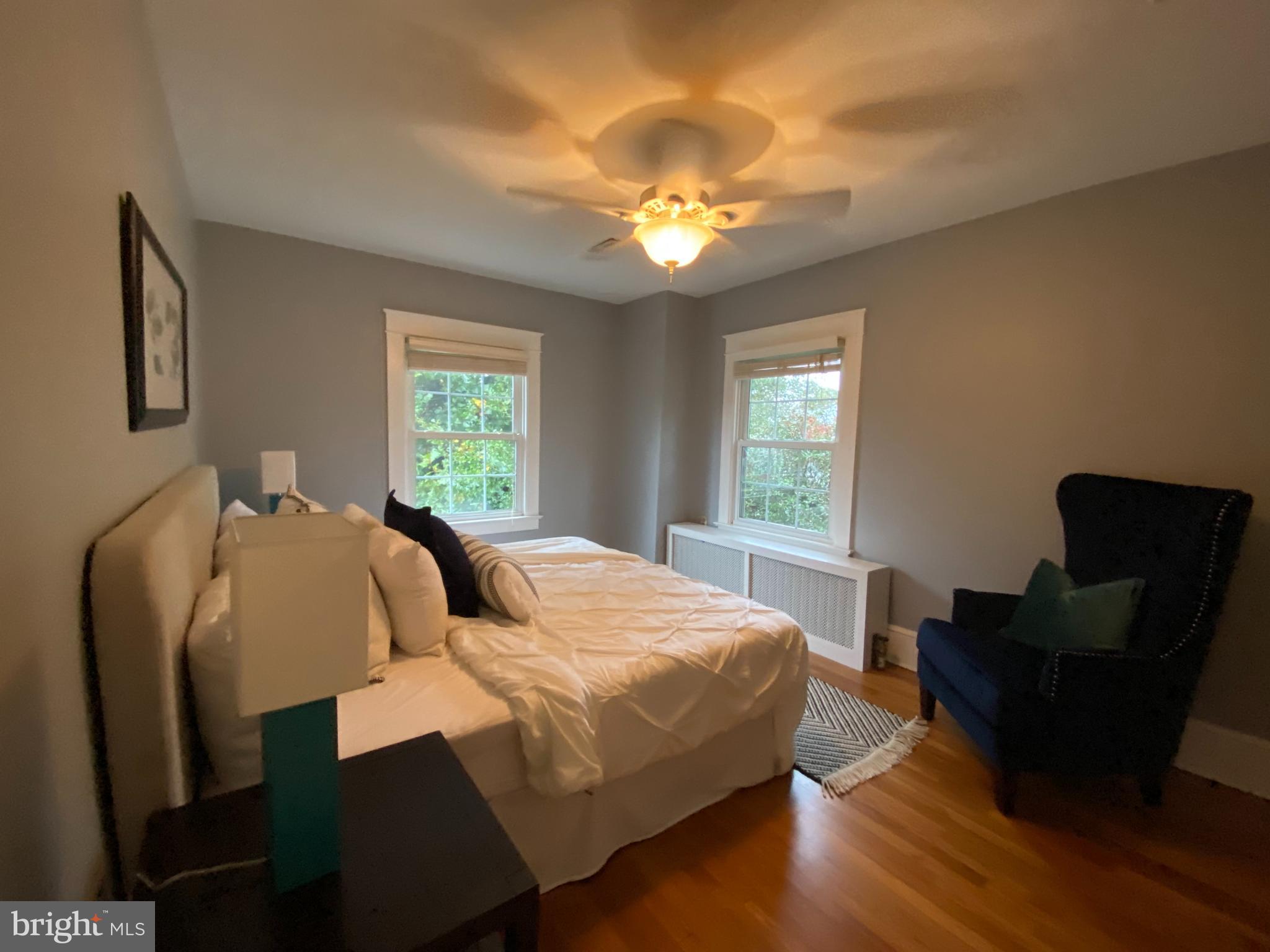 1407 North Glebe Road Arlington, VA 22207 - Photo 17 of 29 Bedroom 1