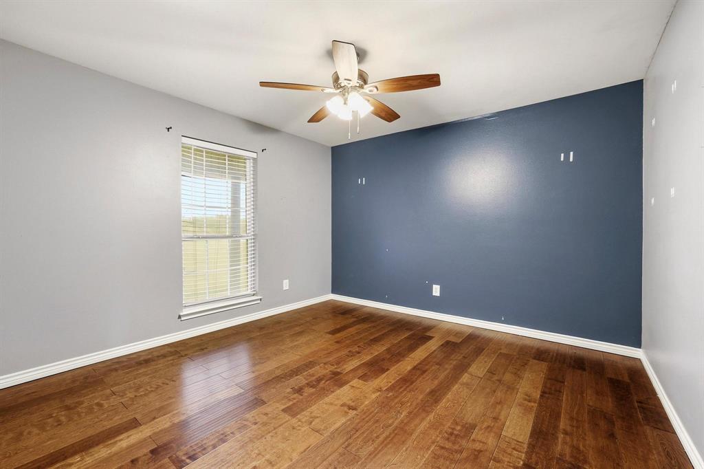 386 Scoggins Road Tioga, TX 76271 - Photo 16 of 30