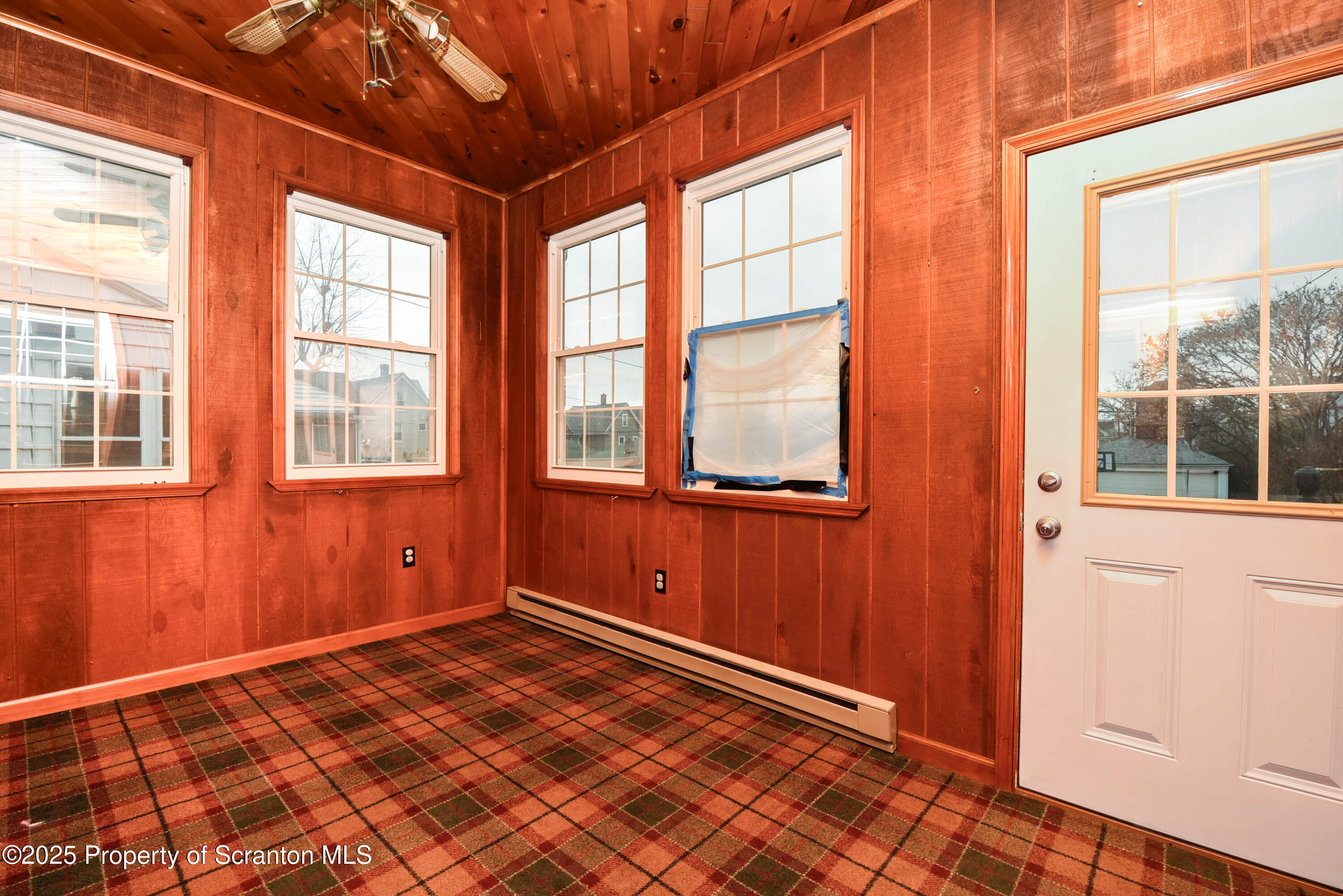 917 Taylor Avenue Scranton, PA 18510 - Photo 23 of 43 a view of an empty room with a window