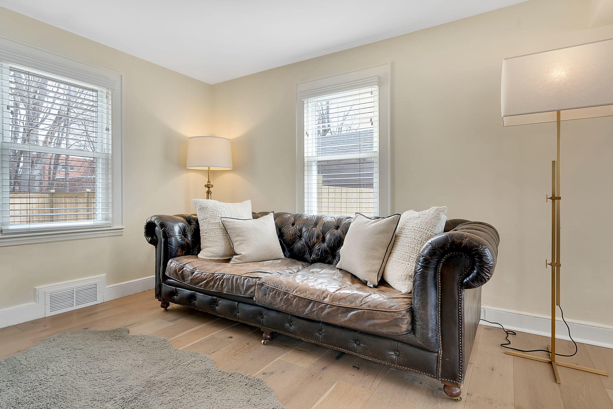 61 Mayland Street Portland, ME 04103 - Photo 14 of 37 Cozy living room