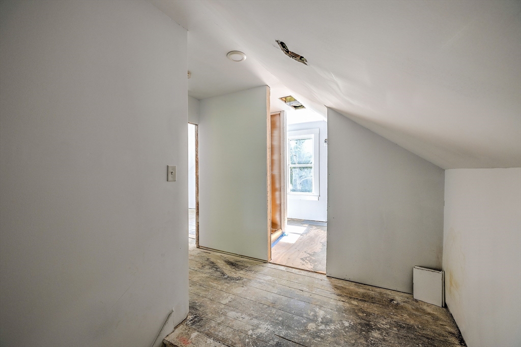 136 Quaboag Street Warren, MA 01083 - Photo 15 of 38