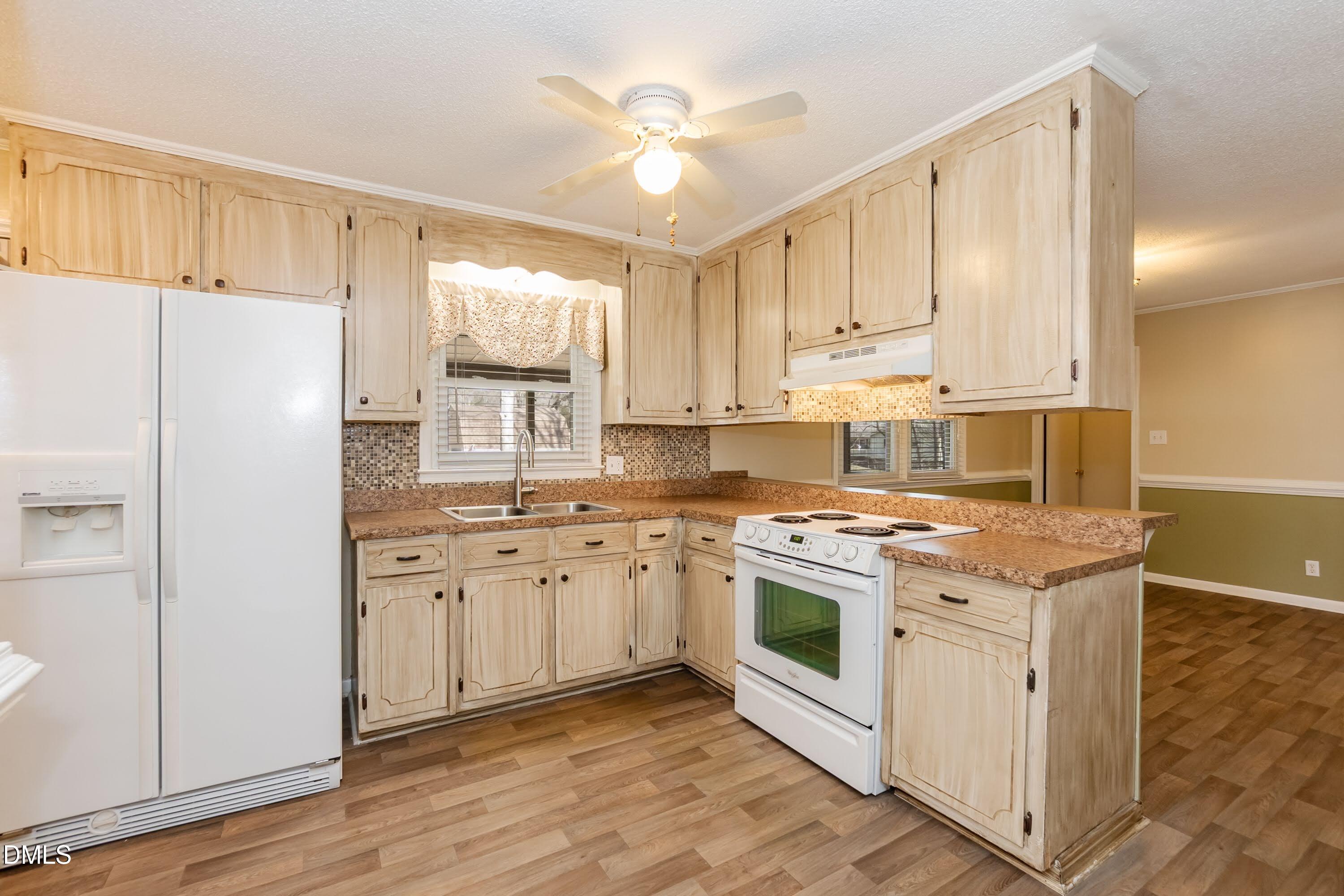 4009 Fiesta Road Durham, NC 27703 - Photo 13 of 37 Kitchen 03