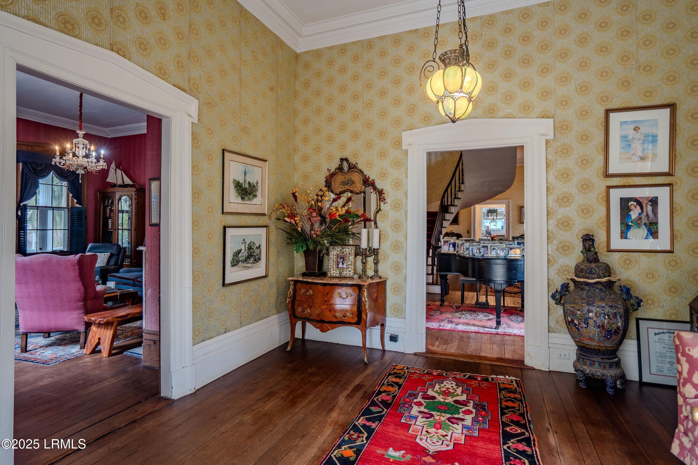 604 Pinckney Street Beaufort, SC 29902 - Photo 8 of 46 DSC01952-HDR-1.jpg-SMALL
