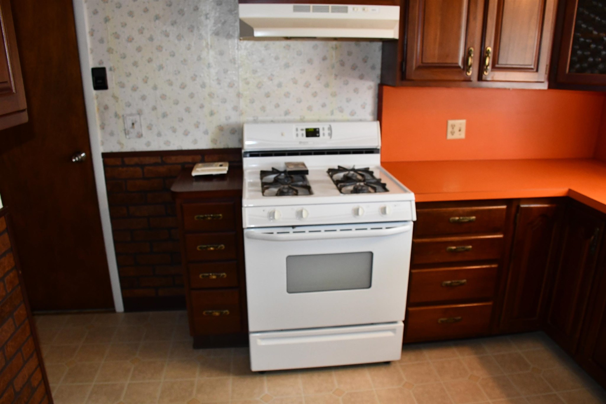 310 Hoover Road Elkhart, IN 46514 - Photo 2 of 23 Gallery Image 2