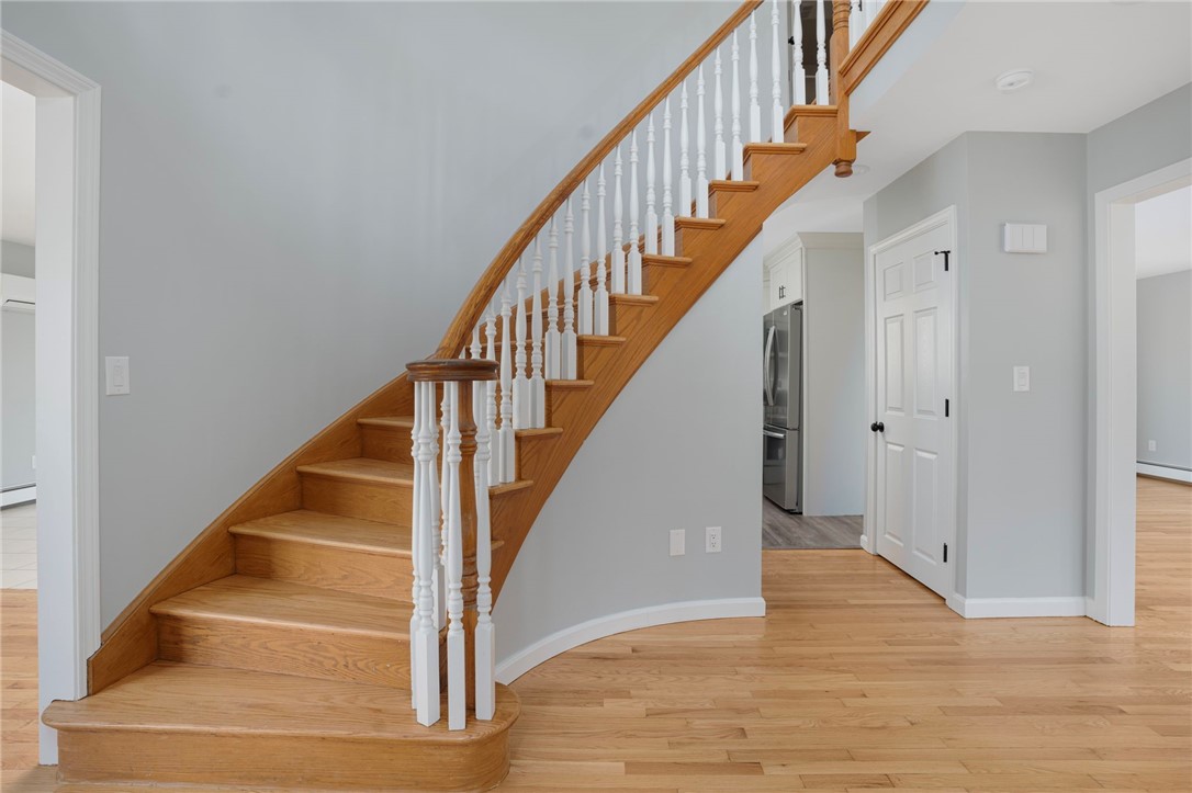 295 Frenchtown Road East Greenwich, RI 02818 - Photo 7 of 33