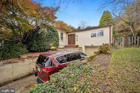 4302 Locust Lane Bethesda, MD 20816 - Photo 27 of 28