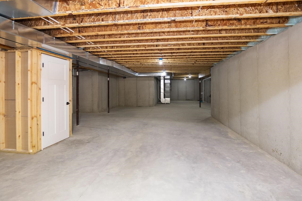 1468 Divinity Drive De Pere, WI 54115 - Photo 37 of 47