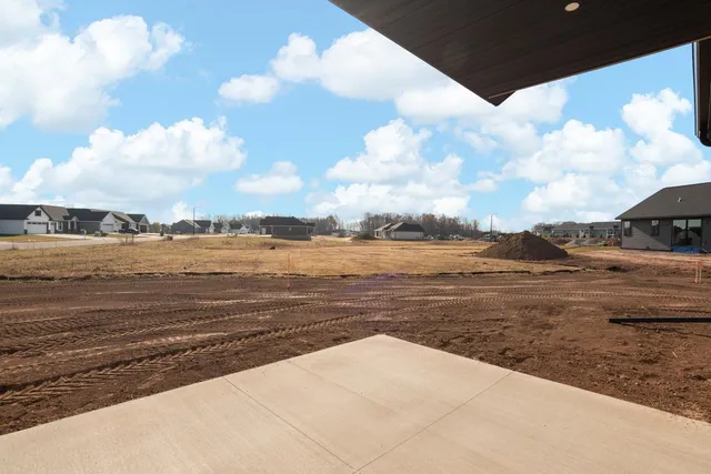 $469,900 | 1468 Divinity Drive, De Pere, WI 54115