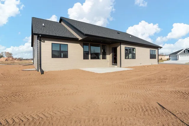 $469,900 | 1468 Divinity Drive, De Pere, WI 54115