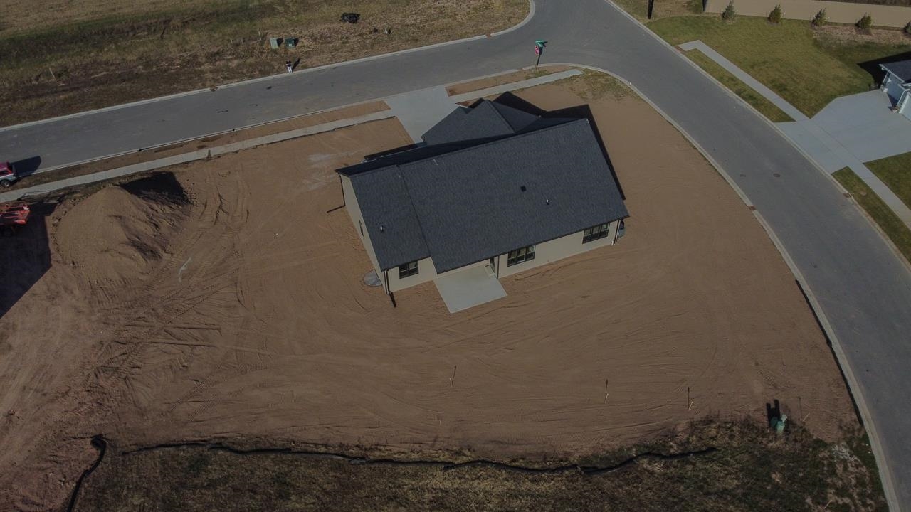 1468 Divinity Drive De Pere, WI 54115 - Photo 43 of 47