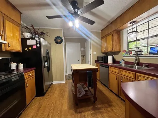 $275,000 | 408 West Hampton Drive, Pineville, LA 71360