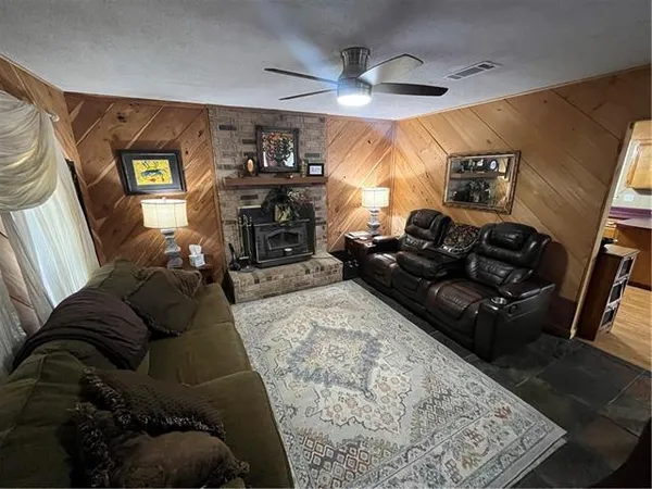 $275,000 | 408 West Hampton Drive, Pineville, LA 71360