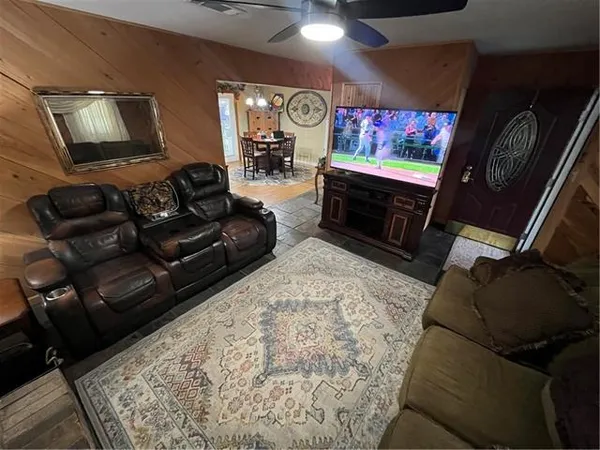 $275,000 | 408 West Hampton Drive, Pineville, LA 71360