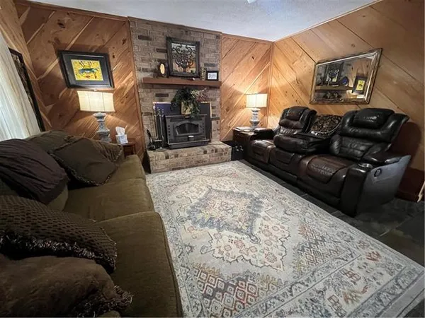 $275,000 | 408 West Hampton Drive, Pineville, LA 71360