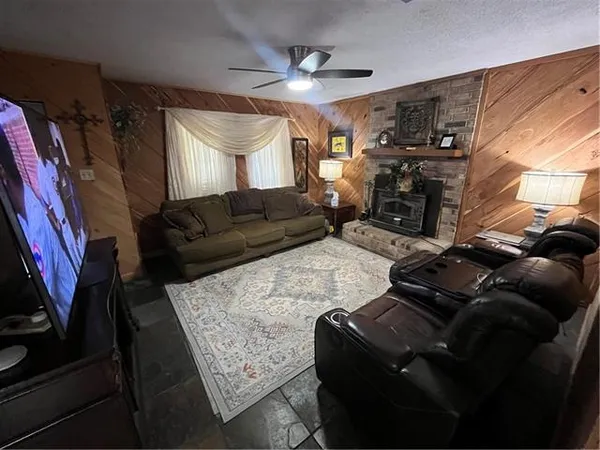 $275,000 | 408 West Hampton Drive, Pineville, LA 71360