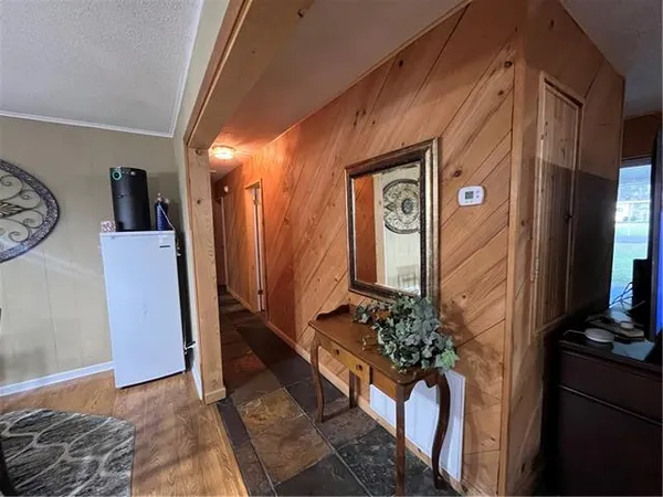 $275,000 | 408 West Hampton Drive, Pineville, LA 71360