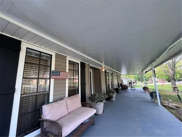 $275,000 | 408 West Hampton Drive, Pineville, LA 71360