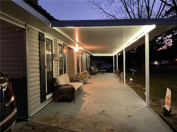 $275,000 | 408 West Hampton Drive, Pineville, LA 71360