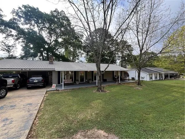 $275,000 | 408 West Hampton Drive, Pineville, LA 71360