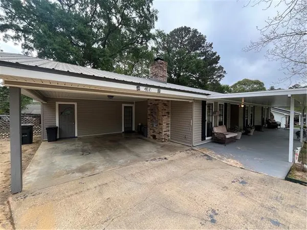 $275,000 | 408 West Hampton Drive, Pineville, LA 71360