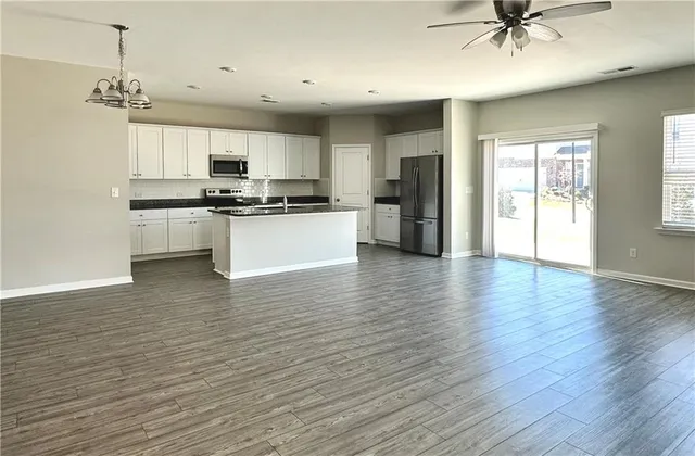 $349,990 | 186 Wynn Way, Pendergrass, GA 30567