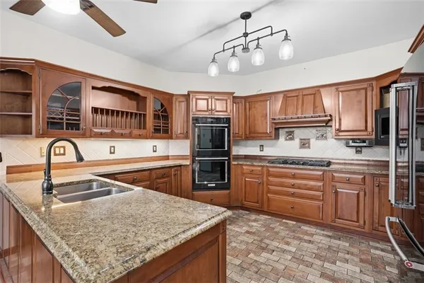 $775,000 | 750 Adele Drive, Irwin, PA 15642