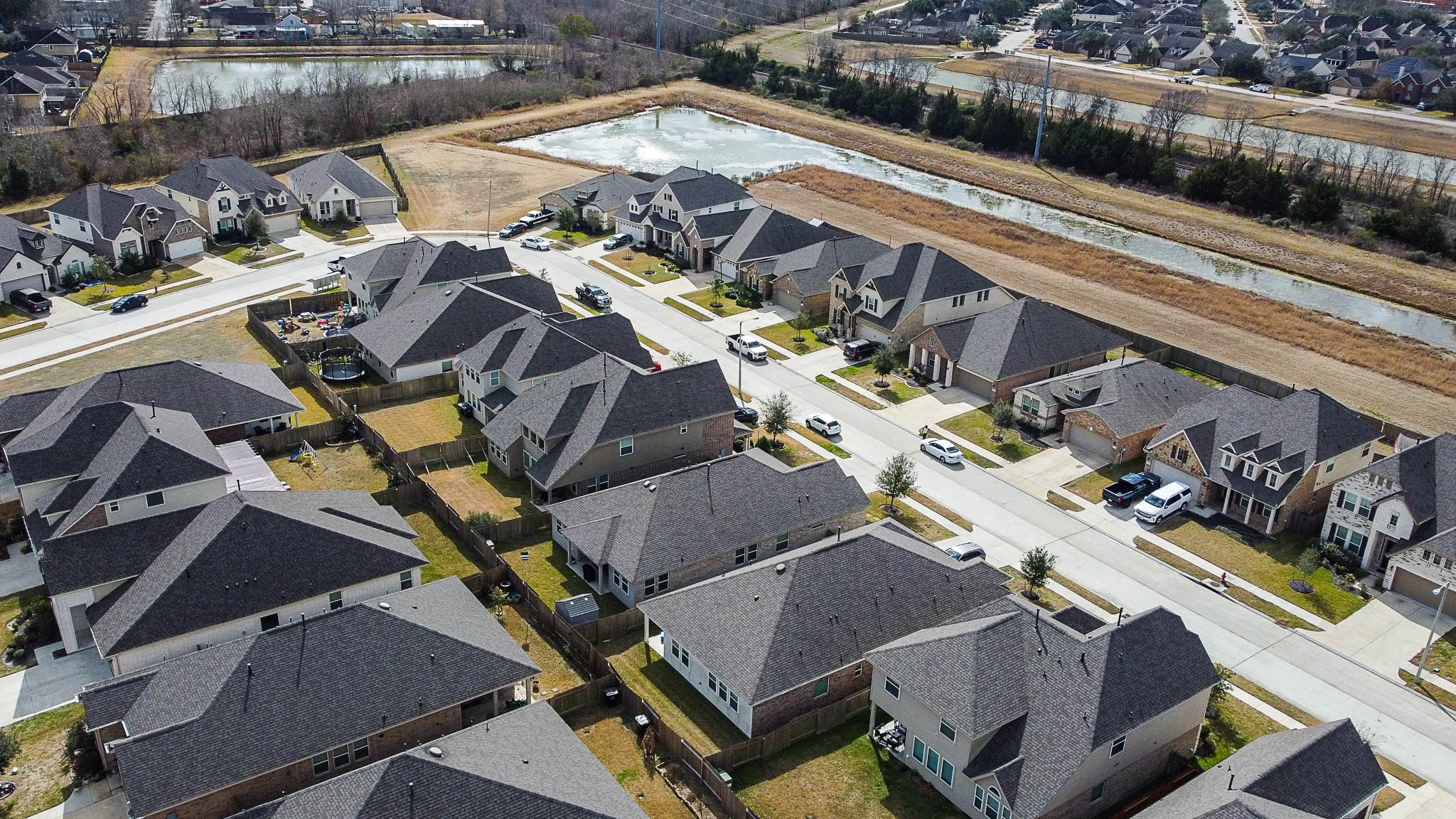 1842 Kenley Way Alvin, TX 77511 - Photo 31 of 44 a view of a patio with table and chairs barbeque oven