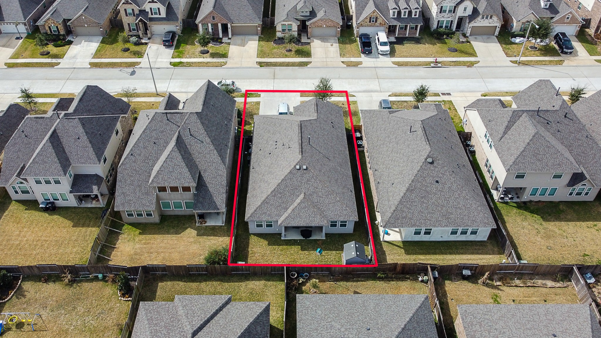 1842 Kenley Way Alvin, TX 77511 - Photo 38 of 44 an aerial view of a house with swimming pool