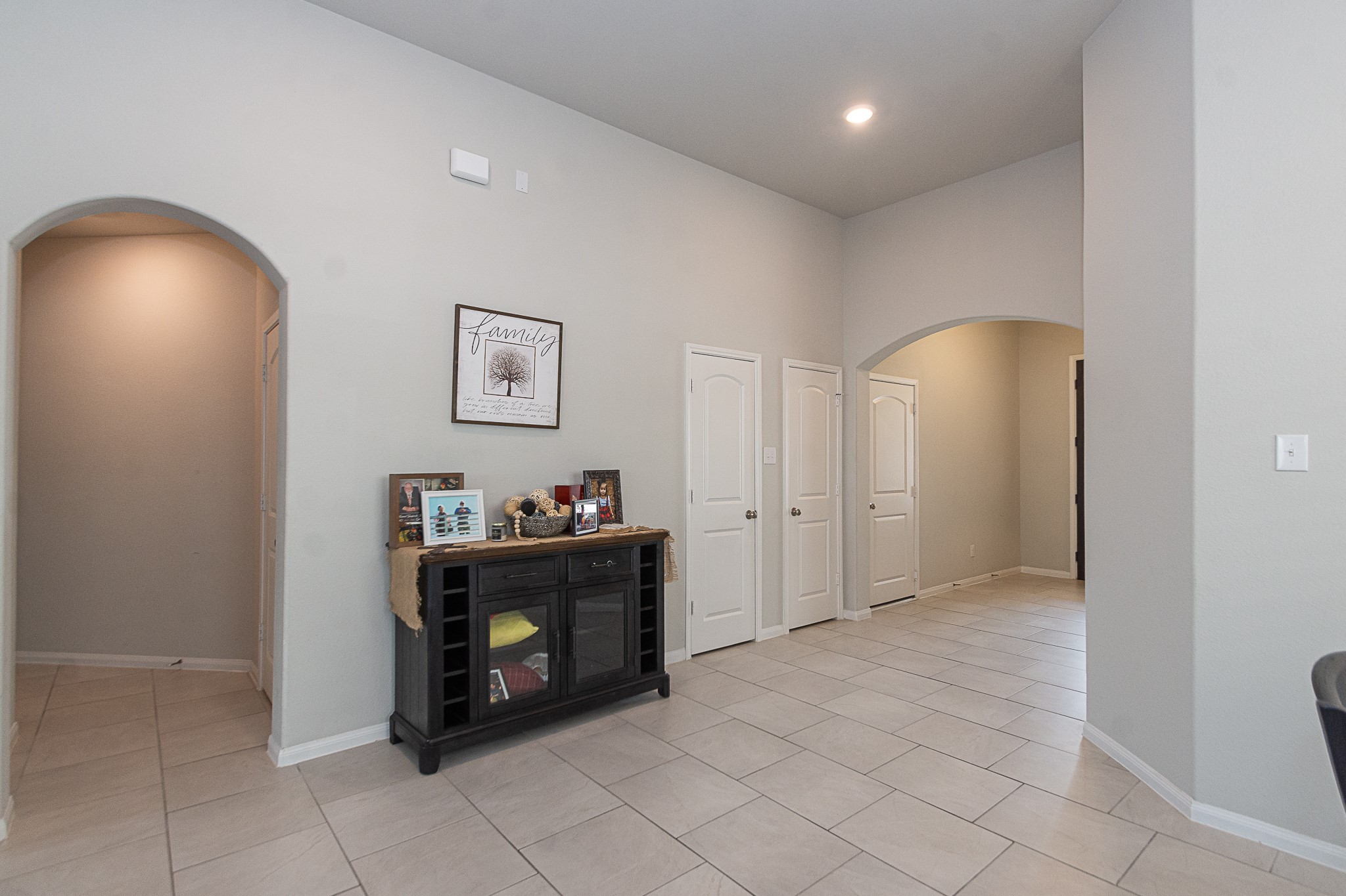 1842 Kenley Way Alvin, TX 77511 - Photo 4 of 44 a view of workspace with window