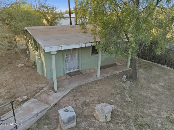 a backyard of a house