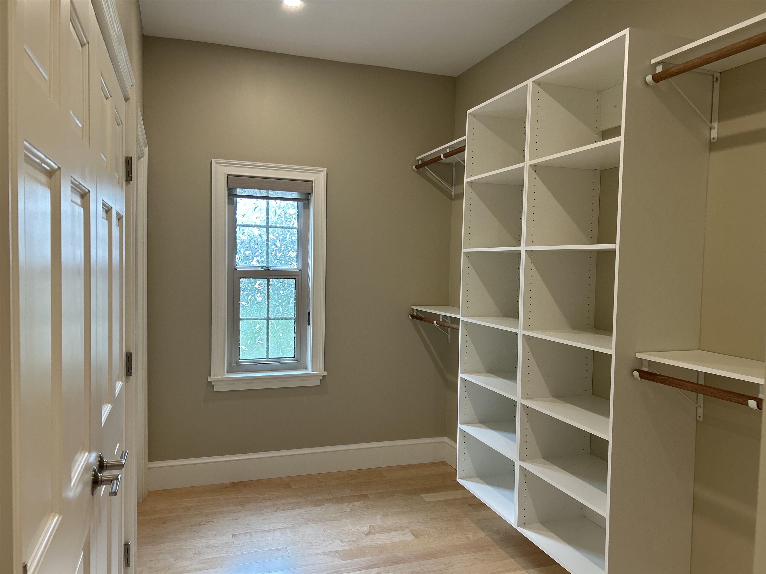 81 Front Street, Unit 6 Exeter, NH 03833 - Photo 16 of 32