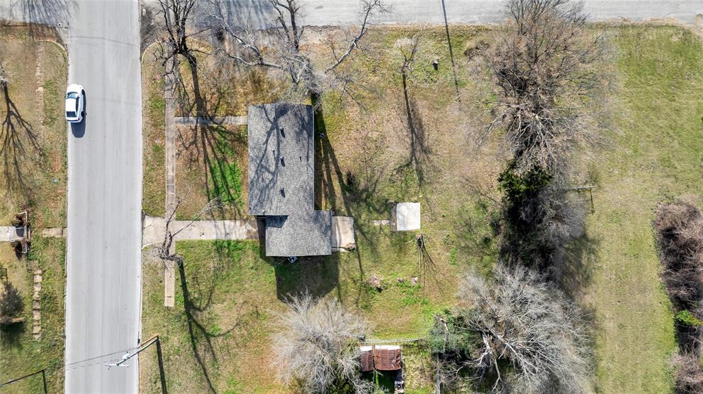 901 Johnson Street Terrell, TX 75160 - Photo 20 of 21 a view of walk in front of residential house
