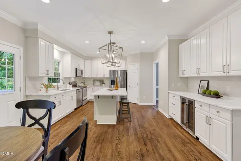 $695,000 | 8104 Knebworth Court, Raleigh, NC 27613