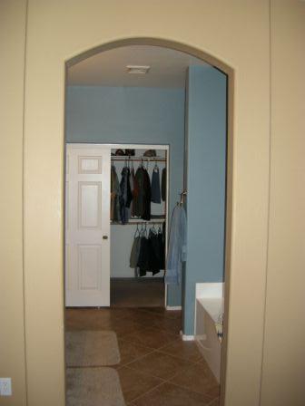 2424 West Carter Road Phoenix, AZ 85041 - Photo 15 of 27 Master Bathroom
