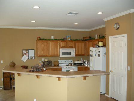2424 West Carter Road Phoenix, AZ 85041 - Photo 18 of 27 Kitchen