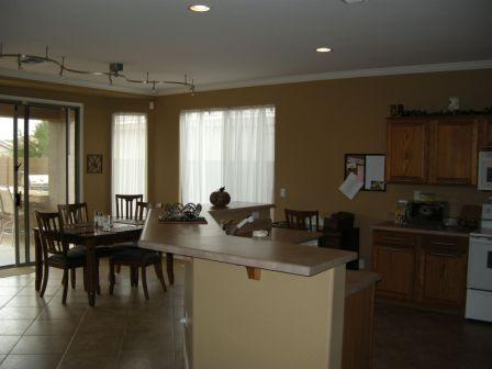 2424 West Carter Road Phoenix, AZ 85041 - Photo 19 of 27 Kitchen & Dining Room