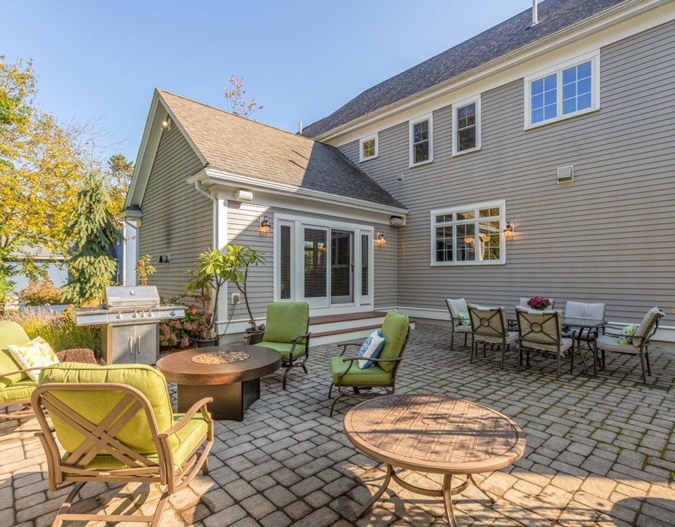 8 Blossom Street Lexington, MA 02421 - Photo 38 of 42 Gallery Image 38