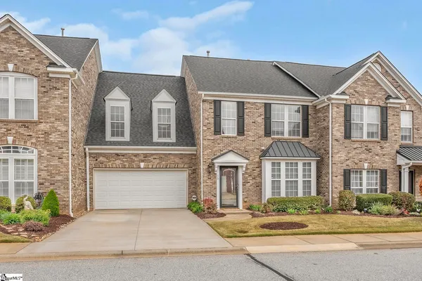 $429,000 | 15 Everleigh Court, Simpsonville, SC 29681