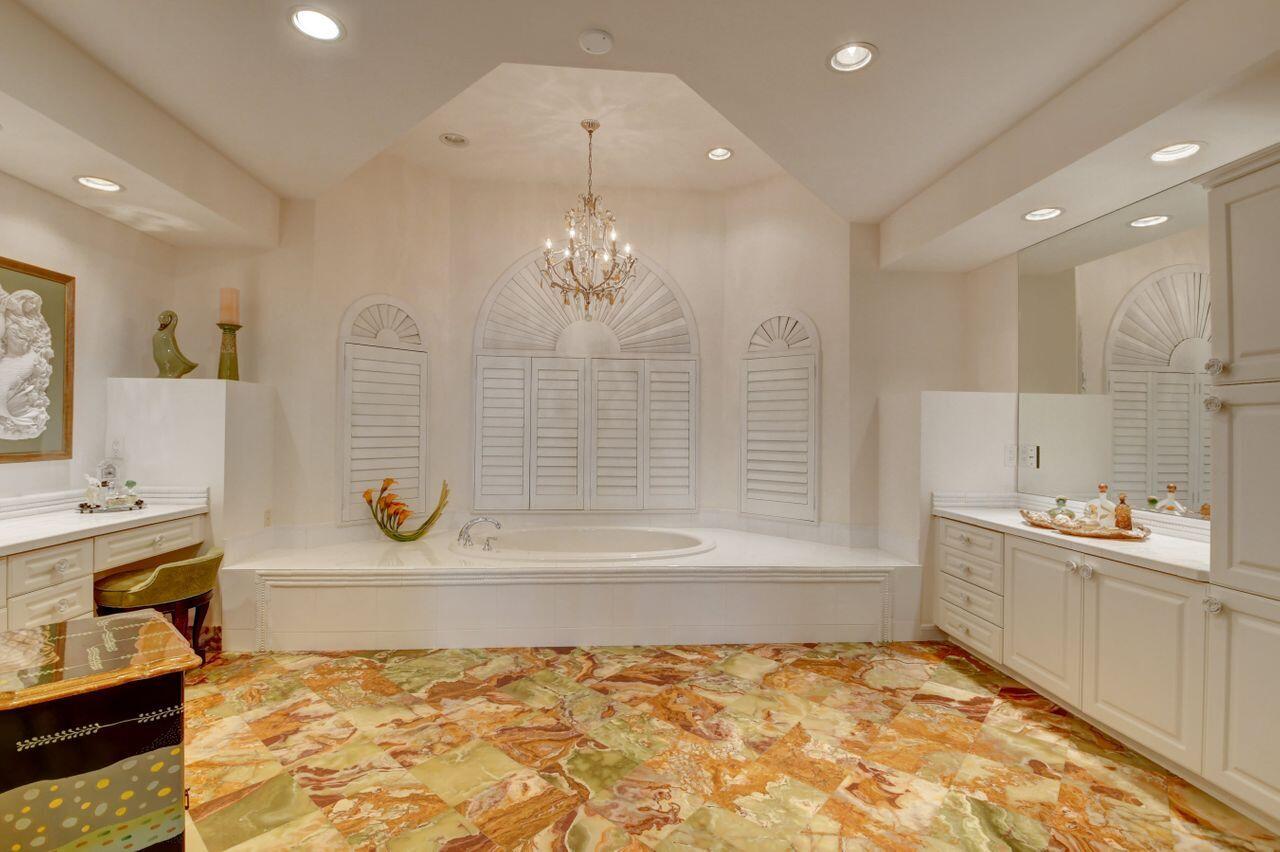 4634 Bocaire Boulevard Boca Raton, FL 33487 - Photo 48 of 63 DSC_0867_68_69_70_71