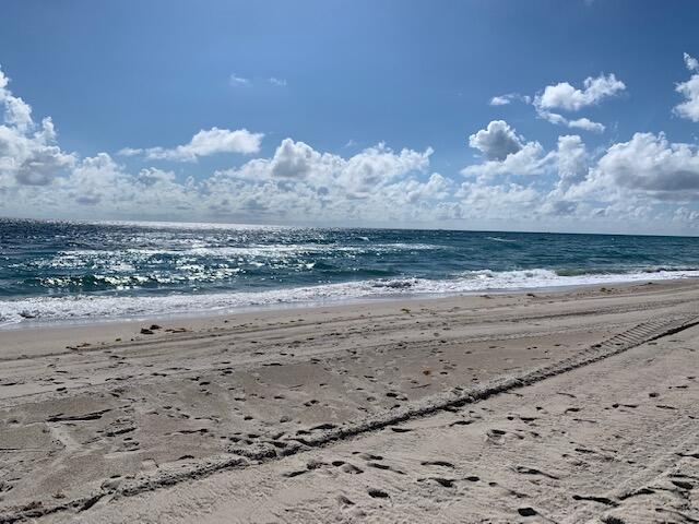 4634 Bocaire Boulevard Boca Raton, FL 33487 - Photo 61 of 63 beach