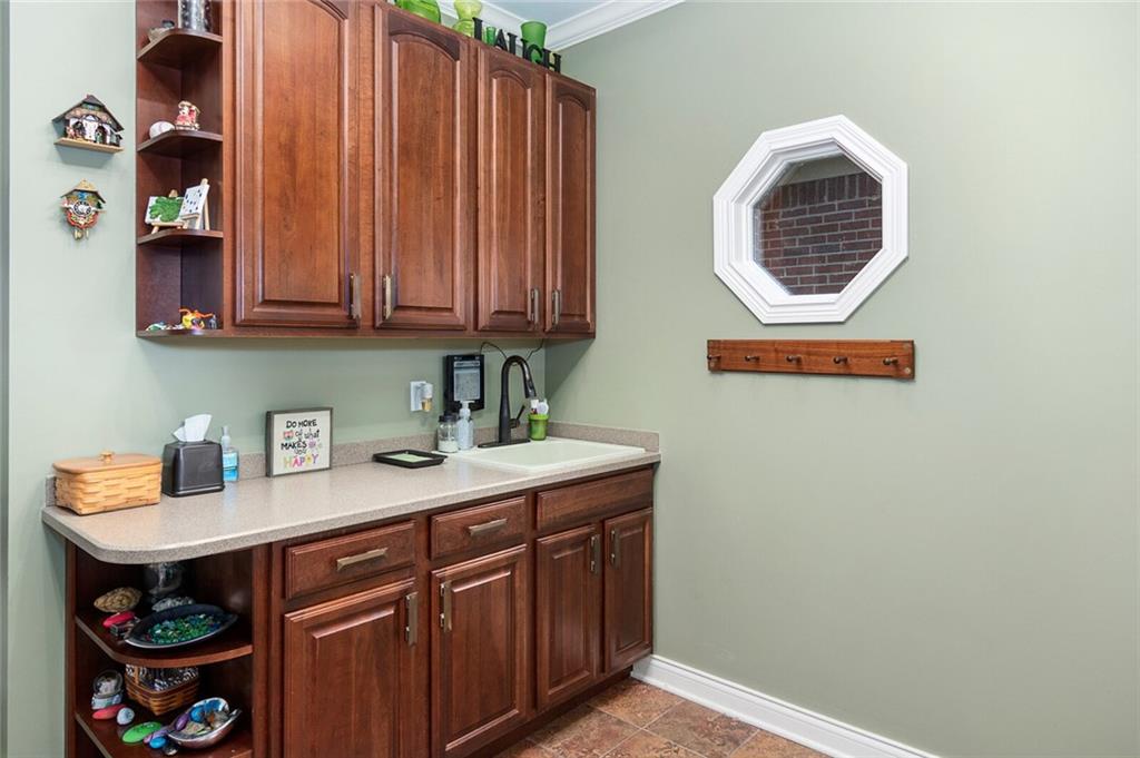 7402 South Franklin Road Indianapolis, IN 46259 - Photo 39 of 52 Gallery Image 39