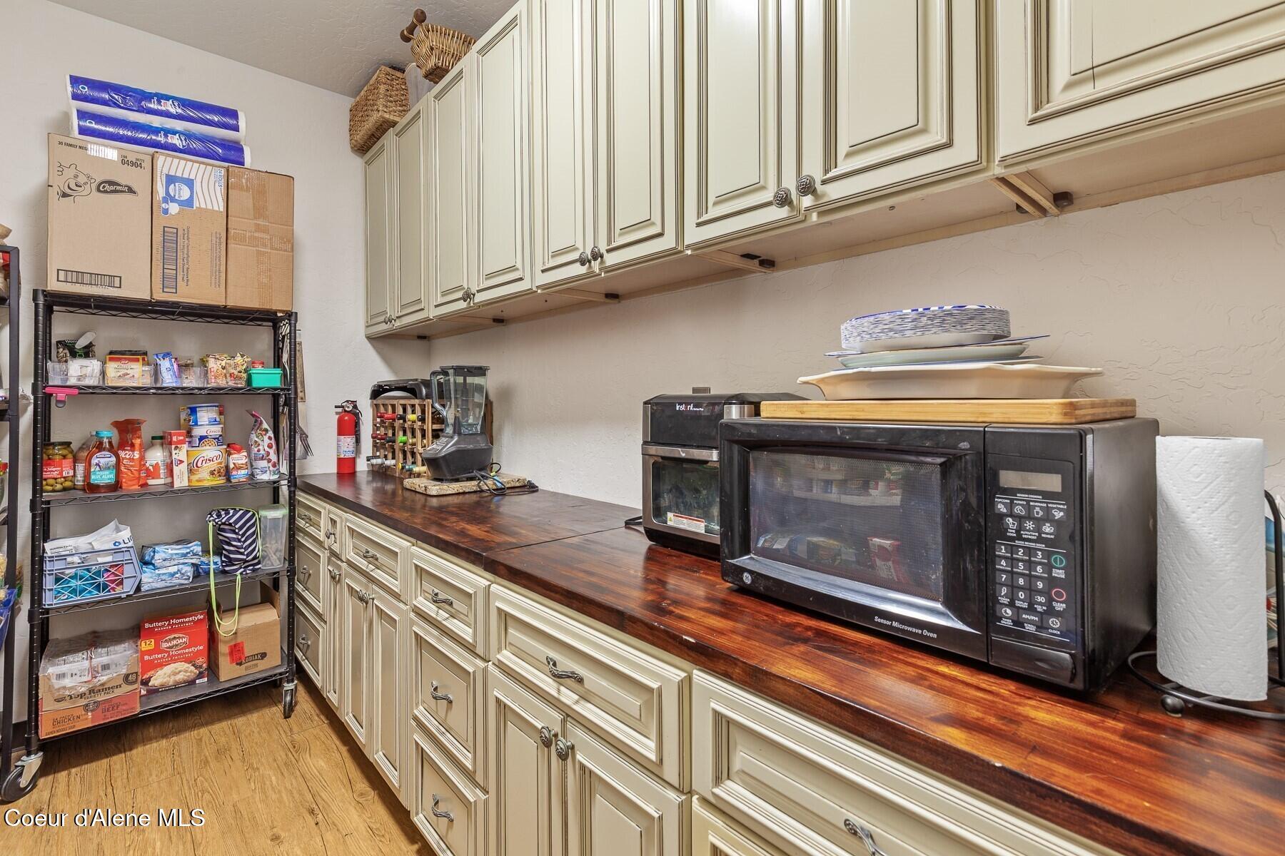 16003 Benewah Creek Road St. Maries, ID 83861 - Photo 5 of 45 Pantry Storage