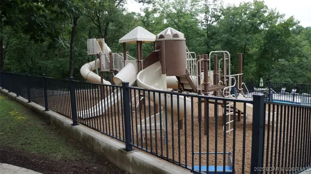 $550,000 | 954A Las Campanas Court, Sunrise Beach, MO 65079