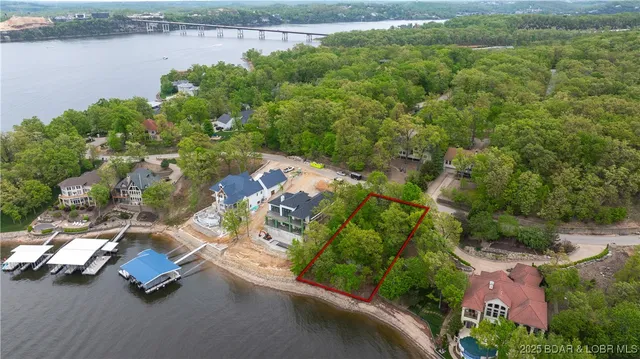 $550,000 | 954A Las Campanas Court, Sunrise Beach, MO 65079