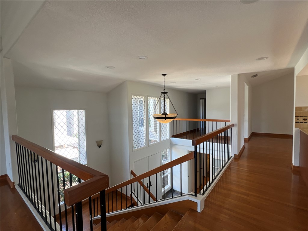 8 Valley View Irvine, CA 92612 - Photo 19 of 49 Landing