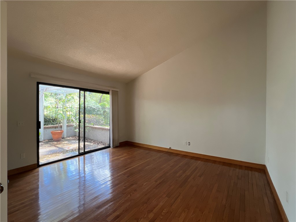 8 Valley View Irvine, CA 92612 - Photo 41 of 49 Primary Suite