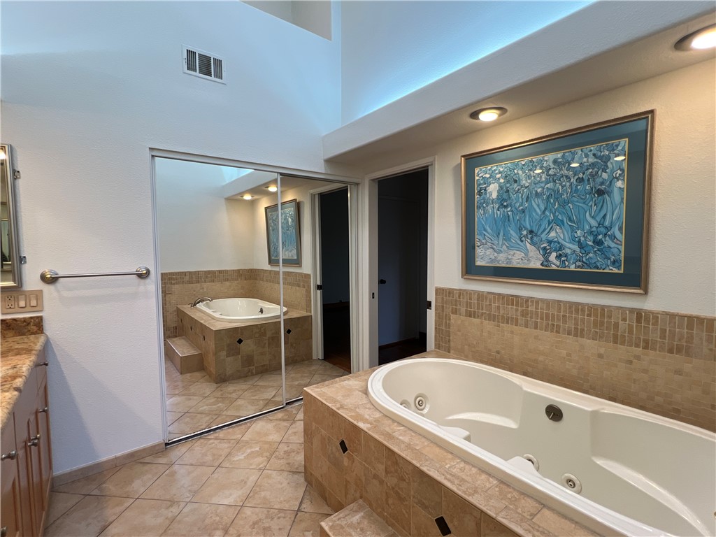 8 Valley View Irvine, CA 92612 - Photo 46 of 49 Primary Bathroom