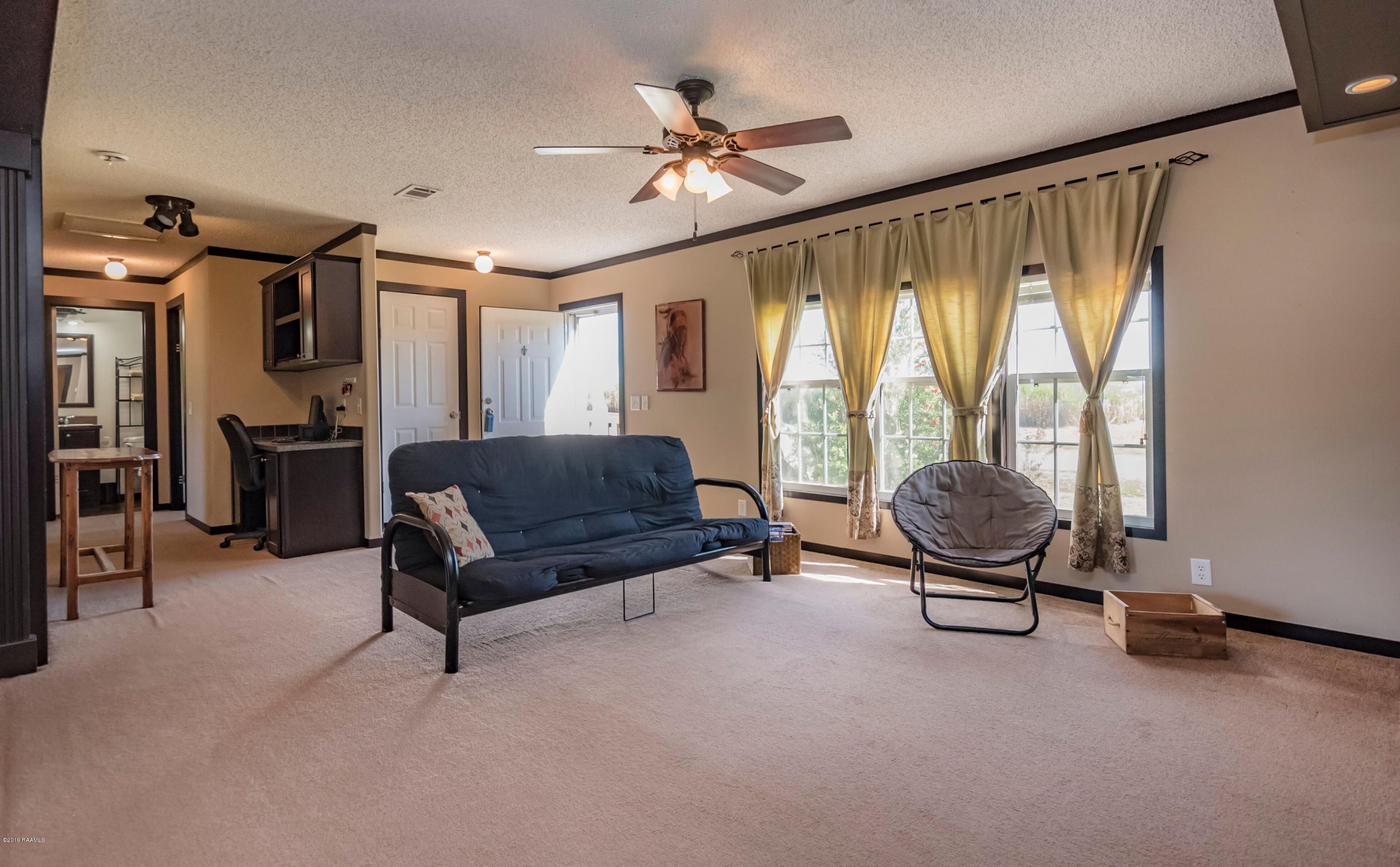 4240 Leroy Road Maurice, LA 70555 - Photo 4 of 33 Gallery Image 4