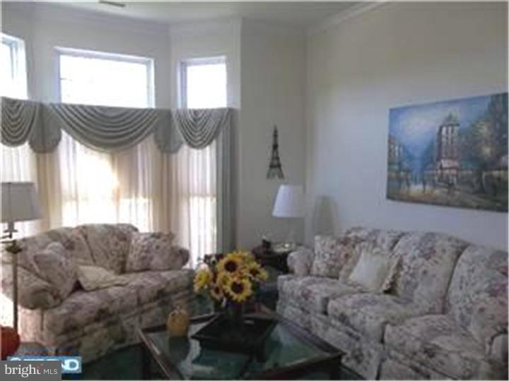4 Springfield Avenue Berlin, NJ 08009 - Photo 3 of 25 Living Room